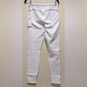 NEW Alo Yoga Airbrush High Waisted Heart Throb White/Black Legging Size L thumbnail 7