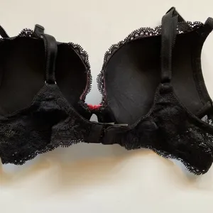 Victoria’s Secret Dream Angel Bra Black & Pink 34B thumbnail 3