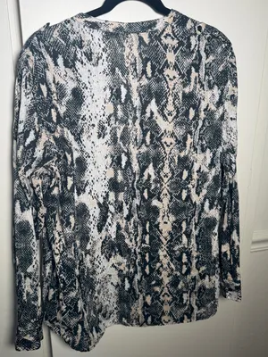 Calvin Klein Women's Snake-Print Button Front Shirt - Black/Ivory 100% Linen XL thumbnail 9