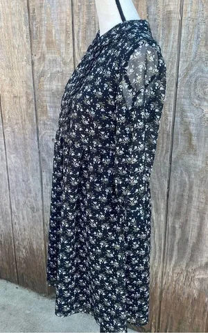 Uniqlo Baby Doll 3/4 Sleeve Dress Black Ditsy Floral Peter Pan Collar Size M thumbnail 4
