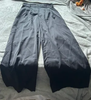 black pants thumbnail 1