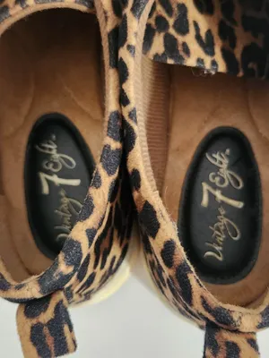 Vintage7Eight Brown Leopard Print Slip-On Sneakers Size 9 thumbnail 5