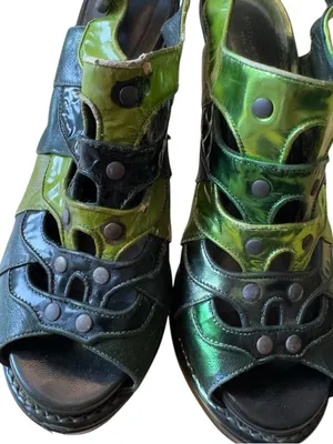 Bottega Veneta Green Leather Cutout Platform Heels EU 38 Rare Archive COA in FUC thumbnail 12