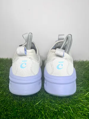 Clove Women’s Size 6 White Blue Nursing Shoes Slip Resistant Healthcare Sneaker thumbnail 4