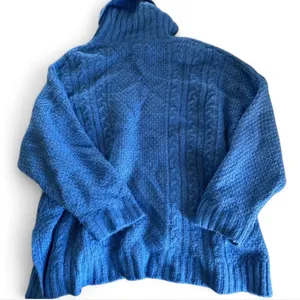 Cozy Blue Cable Knit Sweater thumbnail 4
