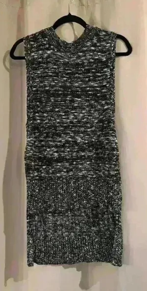 Women’s Sleeveless Express Sweater thumbnail 1