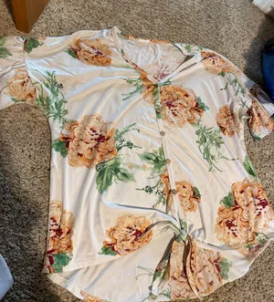 Cute floral top White Size XXL thumbnail 1