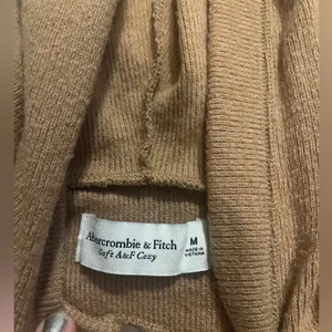 Abercrombie & Fitch Sweatshirt thumbnail 3