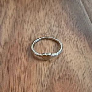 Heart Ring Gold thumbnail 2