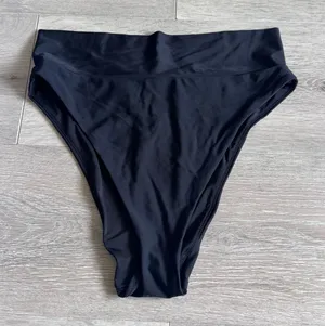 Aerie Womens High Cut Cheeky Bikini Bottoms Black High Waisted Ruched Mediu Mm thumbnail 1