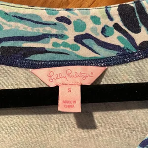 Lilly Pulitzer Justina tunic in navy crash the bash thumbnail 6
