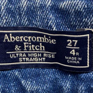 Abercrombie & Fitch Ultra High Rise Straight‎ Jeans Belted Size 27/4R thumbnail 7