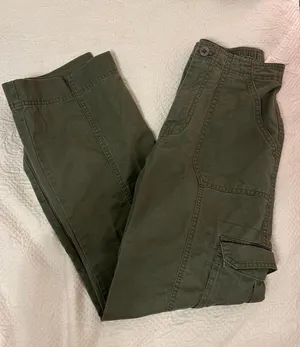 Abercrombie Green Cargo Pants thumbnail 5