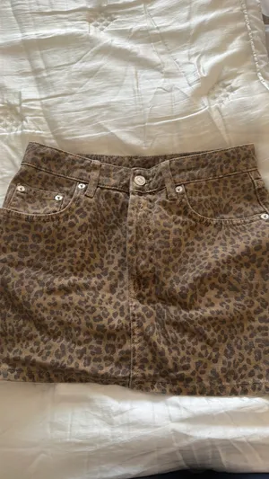 ZARA Leopard Mini Skirt XS thumbnail 5