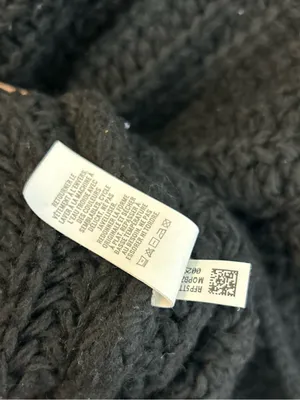Offline by Aerie Black Chunky V-neck Knit Sweater Size Medium thumbnail 8