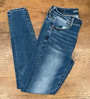 American Eagle Super Stretch High-Rise Jegging thumbnail 1
