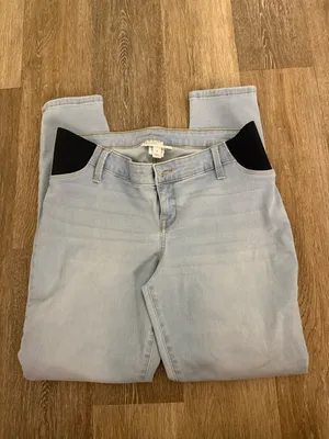 Isabel Maternity by Ingrid & Isabel Light Wash Skinny Jeans thumbnail 2