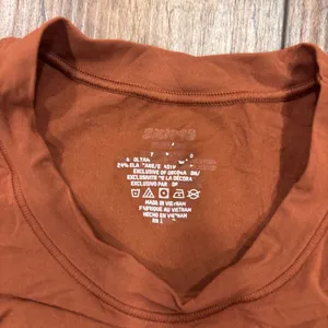 Skims Women's Size XS Chai Brown Orange Fits Everybody Short Sleeve T-Shirt EUC thumbnail 3