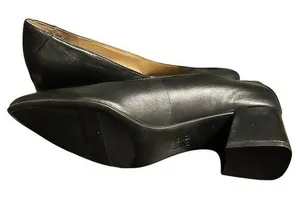 Elegant Black Leather Women's Shoes thumbnail 1