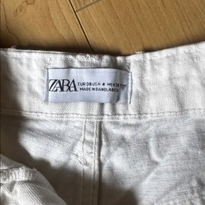 Zara Off-White Distressed Jean Shorts thumbnail 2