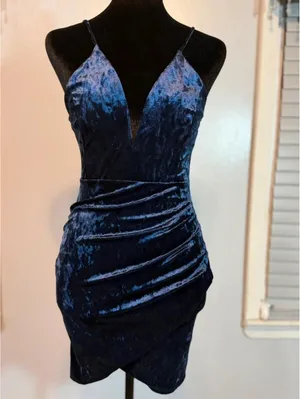 Windsor Navy Blue Velvet Bodycon Dress Ruched Wrap Mini Spaghetti Strap Deep V Cocktail thumbnail 4