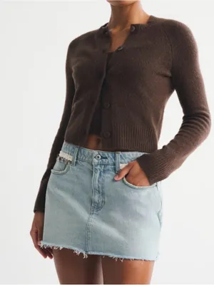 NWT Abercrombie & Fitch Curve Love Mid Rise Denim Mini Skirt Size 32 thumbnail 1