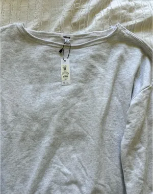 Garage off the shoulder sweatshirt thumbnail 4