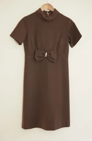 Vintage 60s Toni Todd Shift Dress Brown Waist Bow Rhinestone Mod Retro Mad Men thumbnail 1