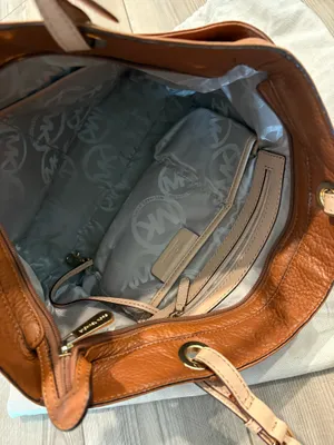 Michael Kors Purse thumbnail 5