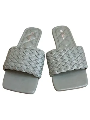Soda Green Summer Flat woven Sandals Mules slides trendy faux leather Sz 7.5 thumbnail 2