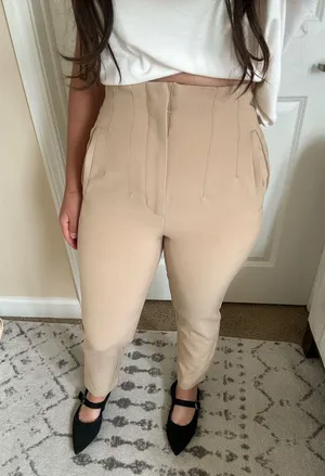 Stradivarius Slim tailored pants in beige thumbnail 4