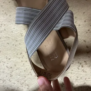 Market & Spruce Womens 7.5‎ Striped Elastic Espadrille Wedge Sandals Taupe Blue thumbnail 4