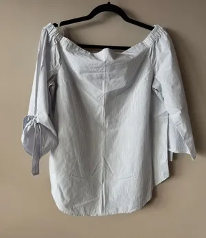 Babaton Aritzia Women’s Malik Off Shoulder Pure Cotton Pin Striped Top Medium thumbnail 1