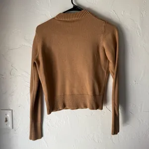 Anna Dani‎ Womens Tan Ribbed Crew Neck Long Sleeve Cropped Sweater M Preppy thumbnail 8