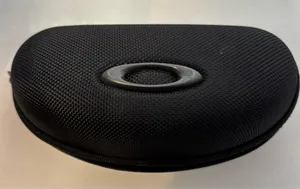 Oakley | Radar Array Soft Vault glasses case thumbnail 2