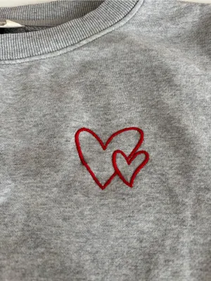 Universal Thread Gray Embroidered Heart Bubble Hem Cropped Crewneck Sweatshirt L thumbnail 9