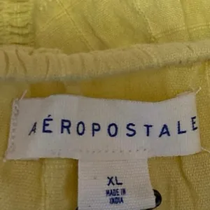 Aeropostale Women's Yellow Sleeveless Ruffle Lace Up Peplum Tank Crop Top Sz XL thumbnail 4