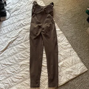 Brown Bodysuit Crisscross Low-cut Back‎ Womens Size Medium Stretchy thumbnail 8