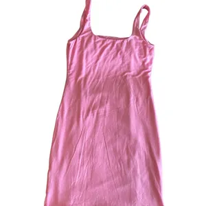 Aritzia Wilfred Lydia Mini sleeveless Ruched Barbiecore summer dress Bodycon thumbnail 9