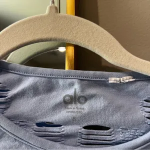 Alo Wanderer Yoga Long Sleeve Shirt thumbnail 2
