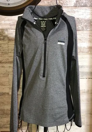 Victoria’s Secret pink sweatshirt gray and black size large ultimate top…​​ thumbnail 1