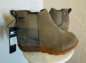 Sorel Evie II Waterproof Chelesa Bootie, Size 5.5 Stone Green, Leather/Suede NWT thumbnail 1