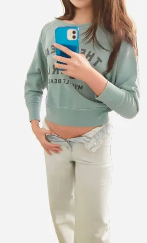 Crew Neck thumbnail 1