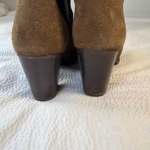 Frye Margaret Bootie Brown Suede Block Heeled Shootie Shoes Womens Size 8 thumbnail 4