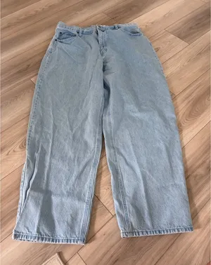 KBB by Kahlana Light Wash Wide Leg High Waisted Jeans Womens Size 14 Blue Denim thumbnail 1