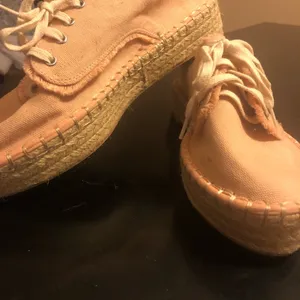 DV Dolce Vita canvas espadrille sneaker. Color: Peach Size 9 thumbnail 4
