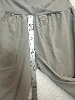 Halara Women’s Large Gray Crossover Waist Cropped Wide Leg Quick Dry Pants thumbnail 8