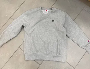 NWOT Champion Women's Fleece Crewneck Sweatshirt - Heather Grey M thumbnail 1