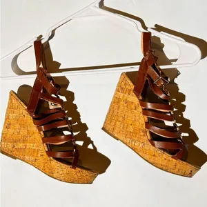 Steve Madden Brown Strappy Wedge Sandals thumbnail 6