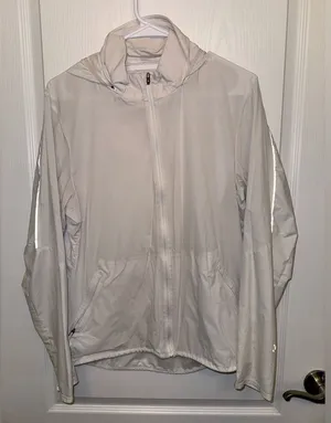 Lululemon windbreaker!! thumbnail 1
